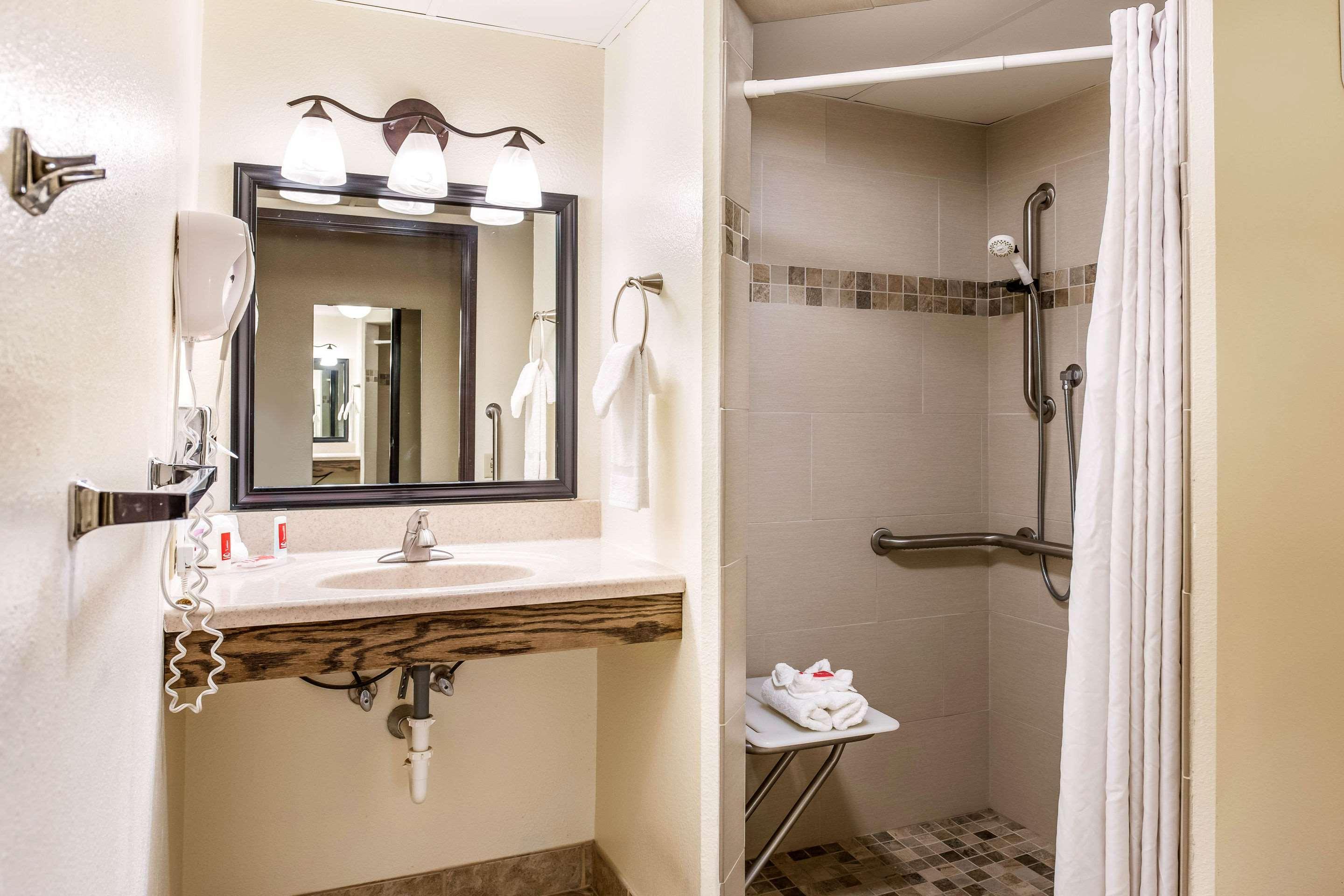Econo Lodge Mayo Clinic Area Rochester Dış mekan fotoğraf